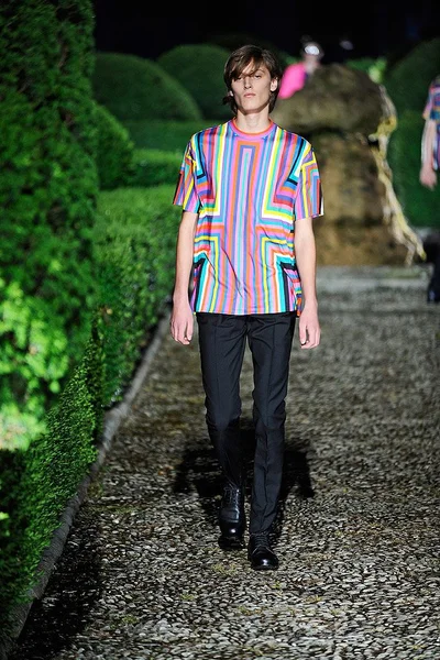 Look 34